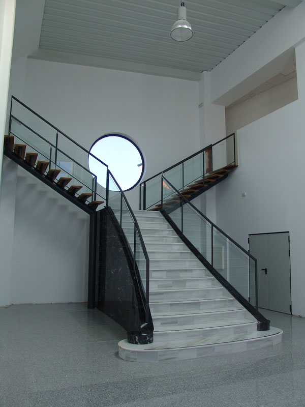 Edificio industrial y de oficinas en Camino de Robledo de Chavela. Valdemorillo.